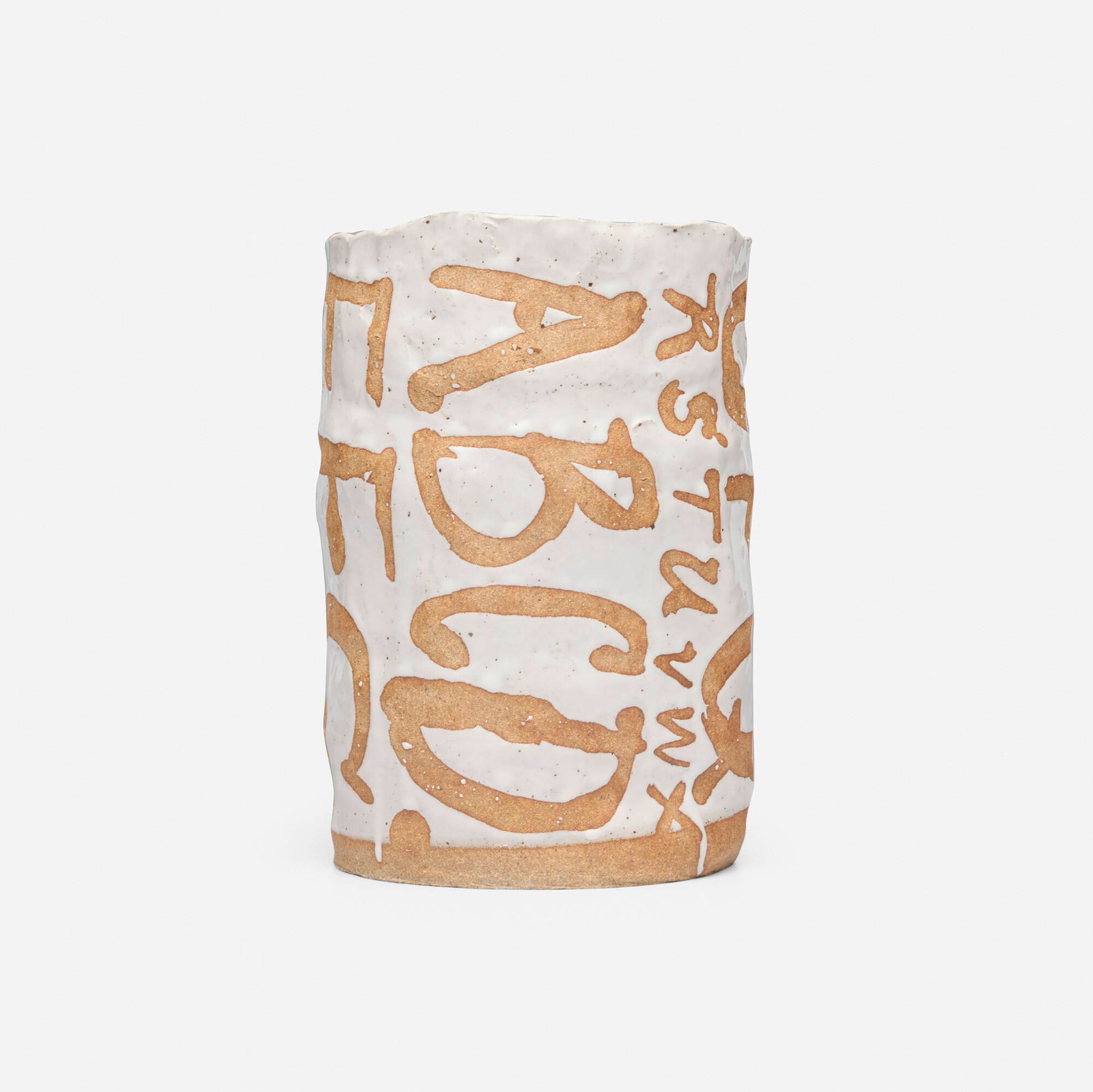David Korty, Alphabet vase (1 of 4)