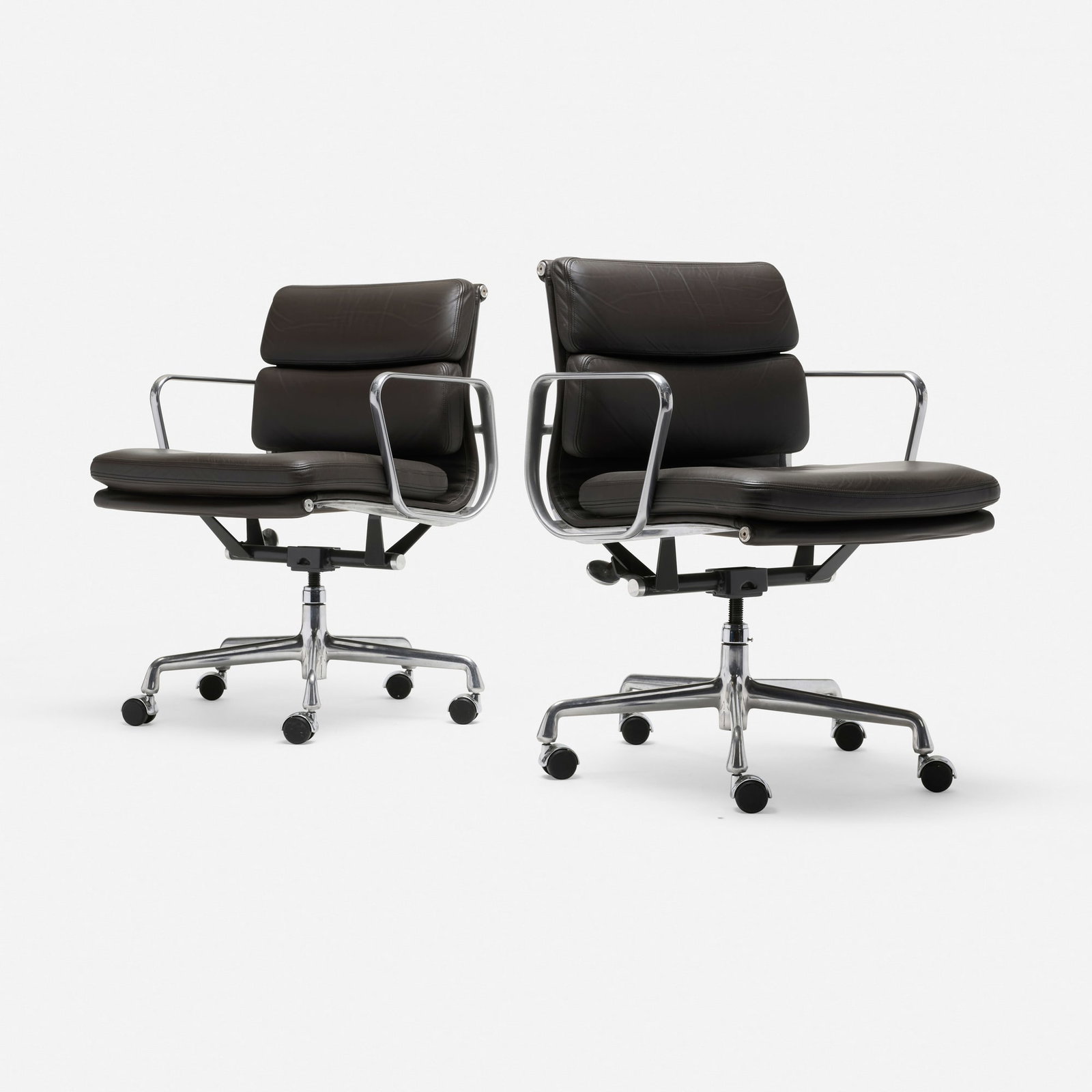 Charles and Ray Eames, Soft Pad Management chairs, pair (1 of 4)