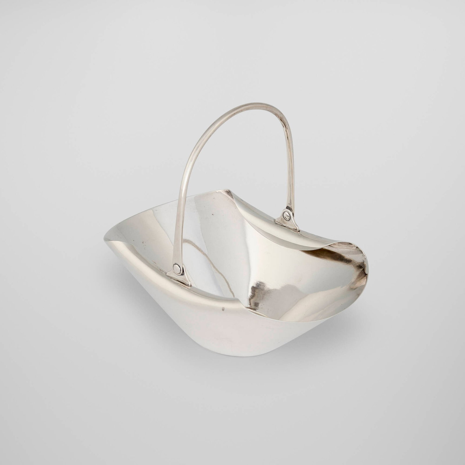 Christopher Dresser, Victorian sweetmeat basket (1 of 4)