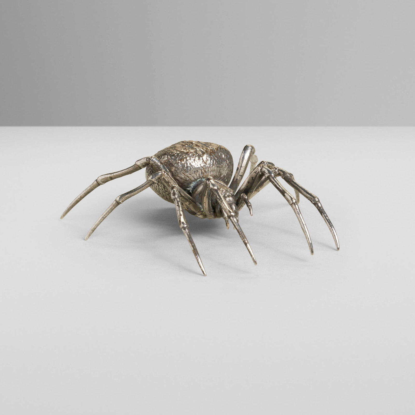 Japanese, Okimono of a spider: Japanese Okimono of a spider Meiji period (late 19th-early 20th century) silvered bronze 1.5 h x 4.5 w x 5 d in (4 x 11 x 13 cm) This work will ship from Lambertville, New Jersey.