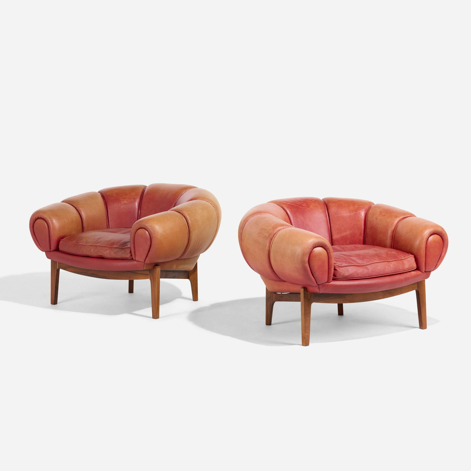Illum Wikkelso, Croissant lounge chairs, pair (1 of 4)