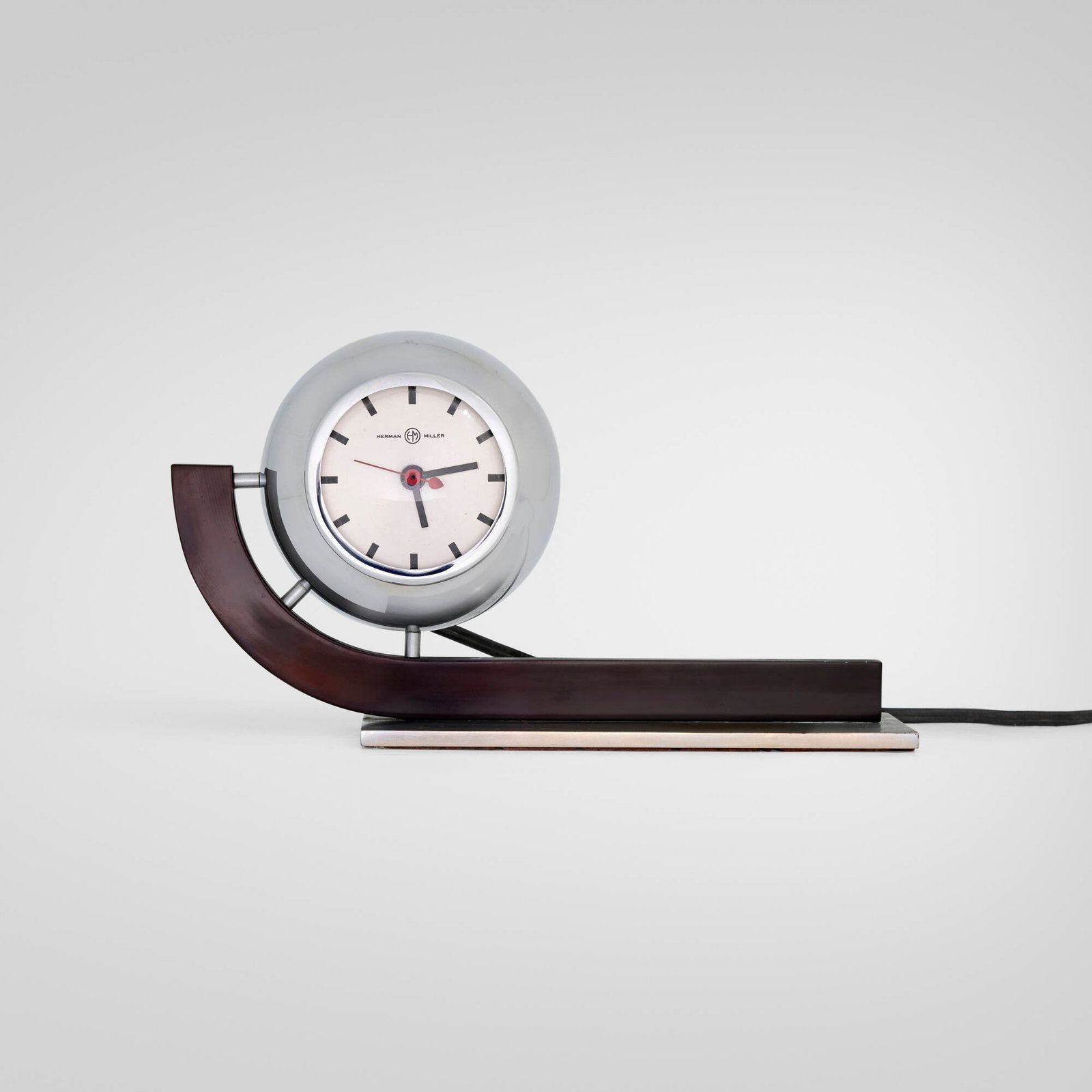 Gilbert Rohde, Table clock (1 of 4)