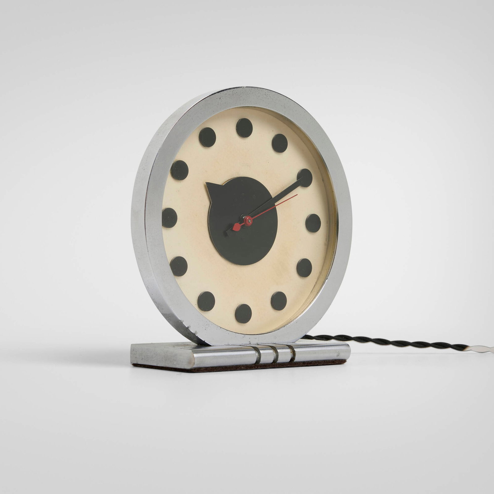 Gilbert Rohde, Table clock, model 4706 - 2