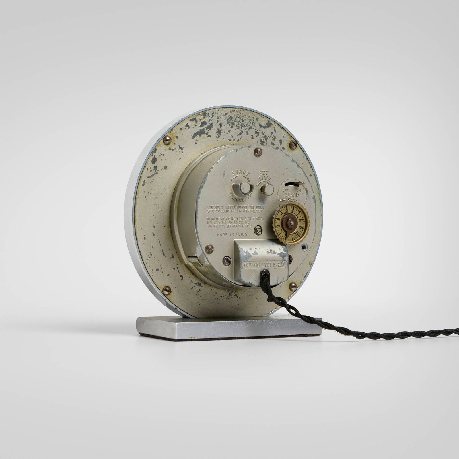 Gilbert Rohde, Table clock, model 4706 - 3