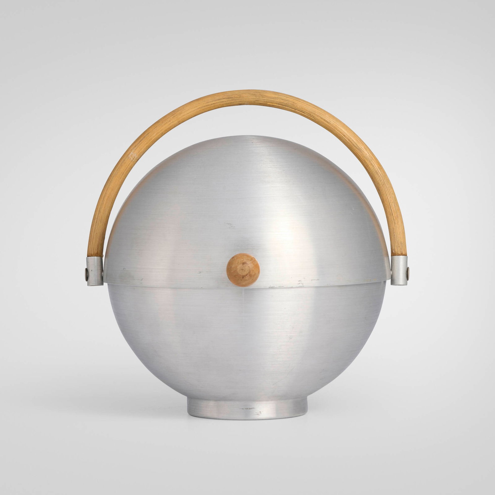 Russel Wright, Bun warmer (1 of 4)