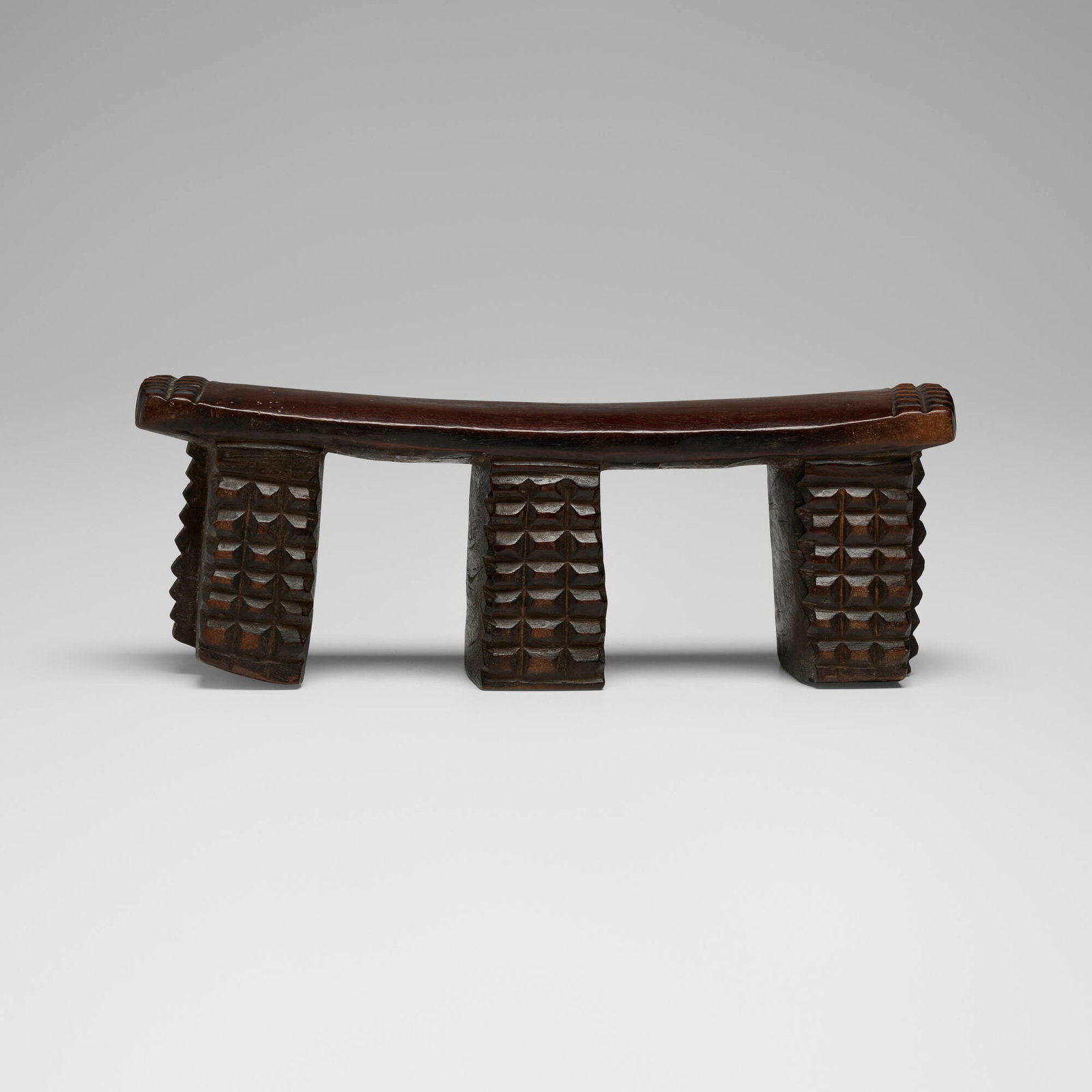 Zulu, Headrest - 2