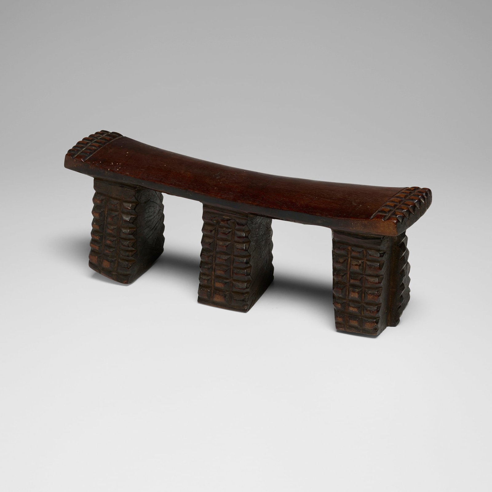 Zulu, Headrest - 3