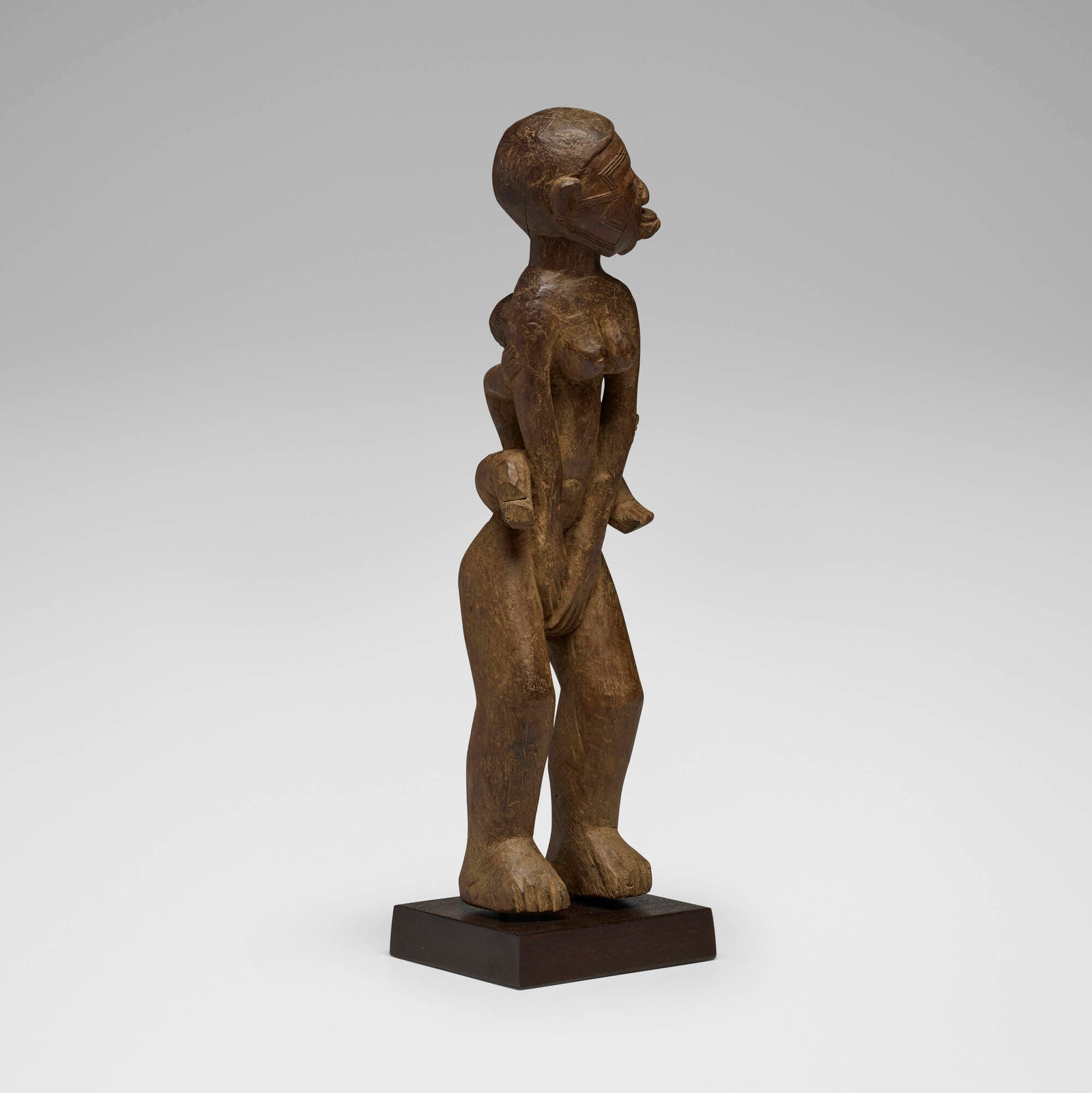 Makonde, Maternity figure - 2