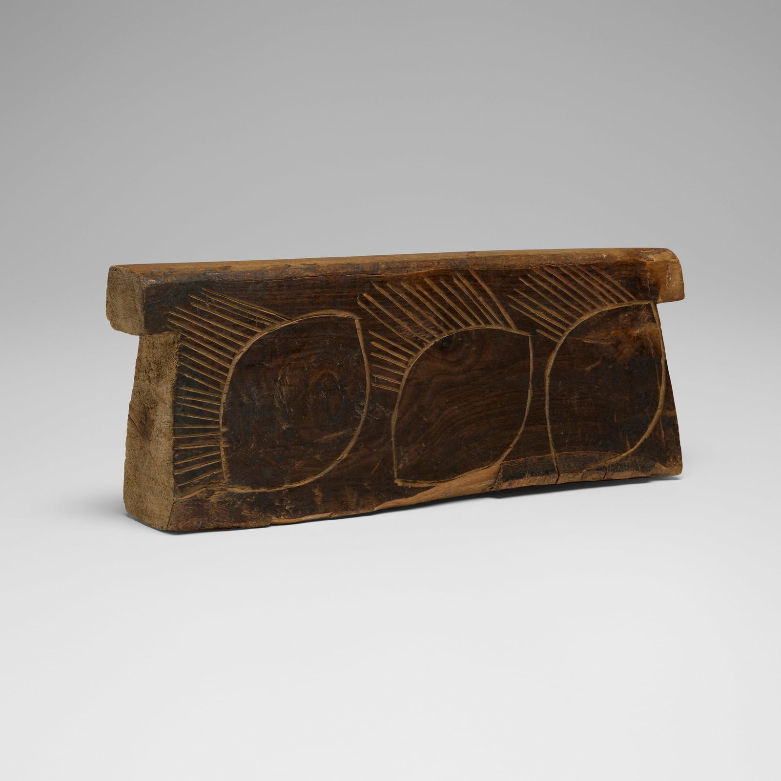 Zulu, Headrest - 4