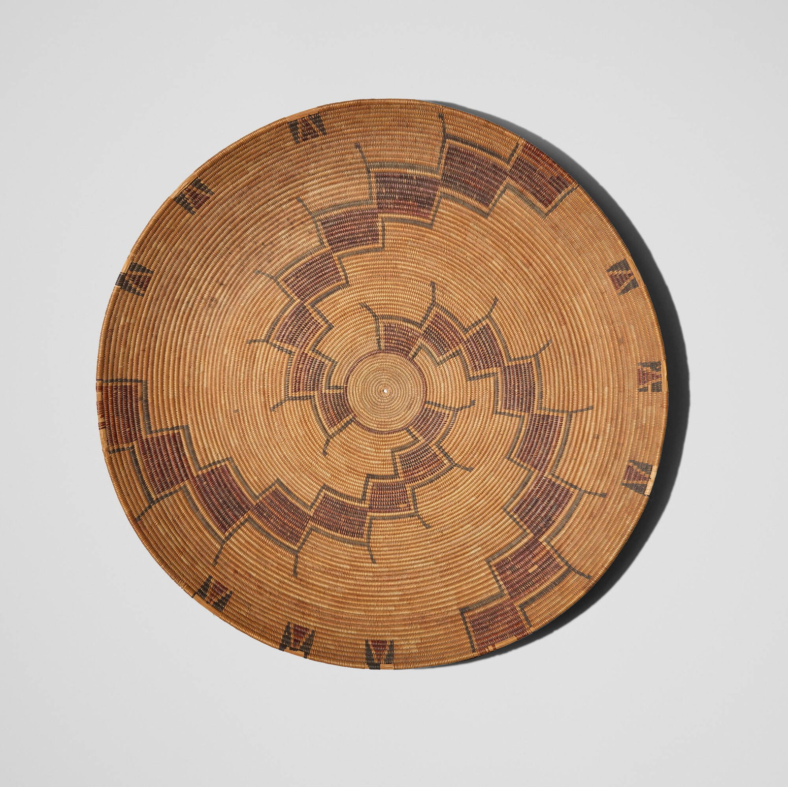 Apache, Gambling tray (1 of 4)