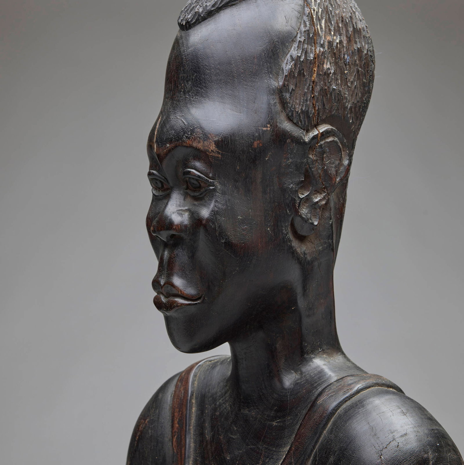 Likely Makonde, Colon figure - 5