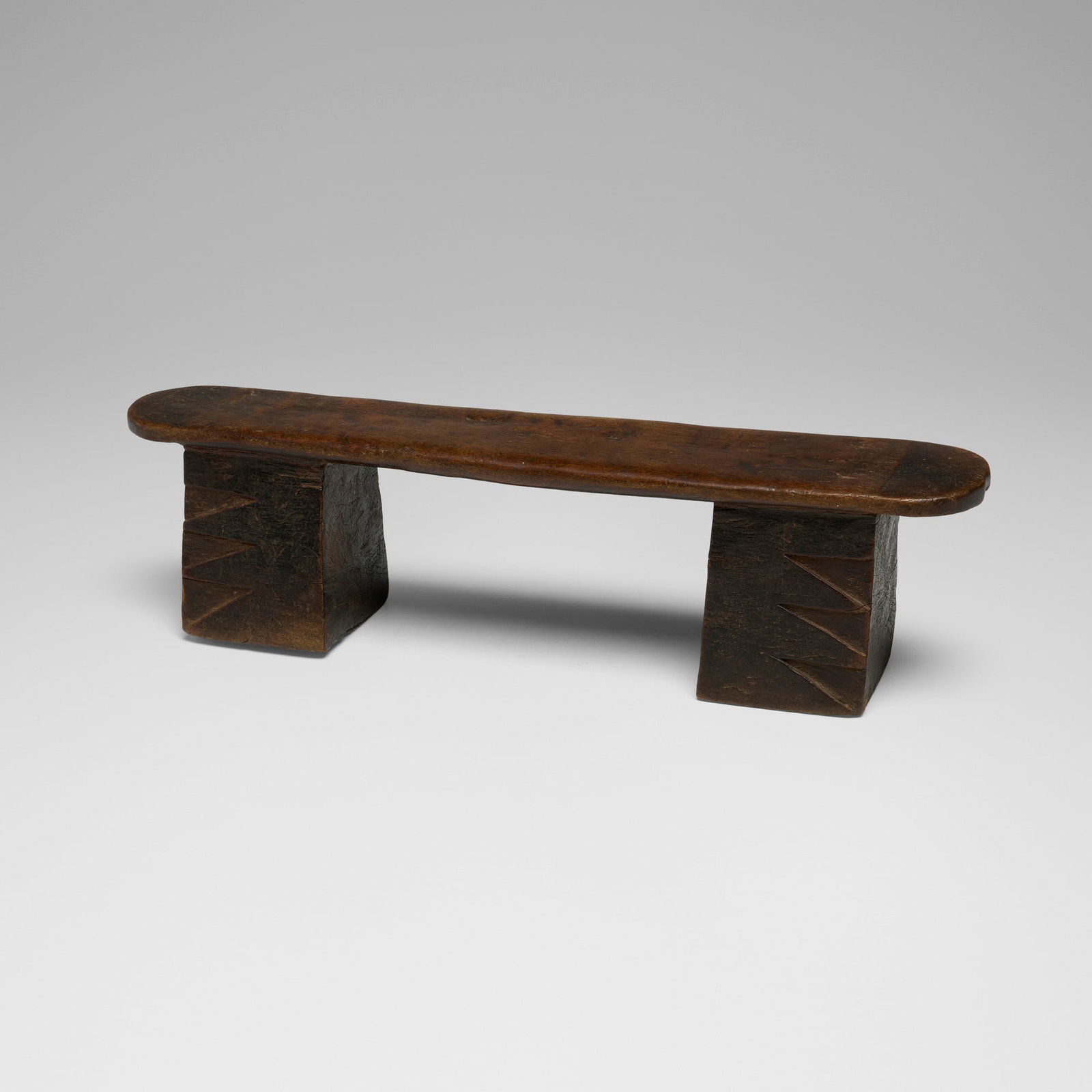 Zulu, Headrest - 3
