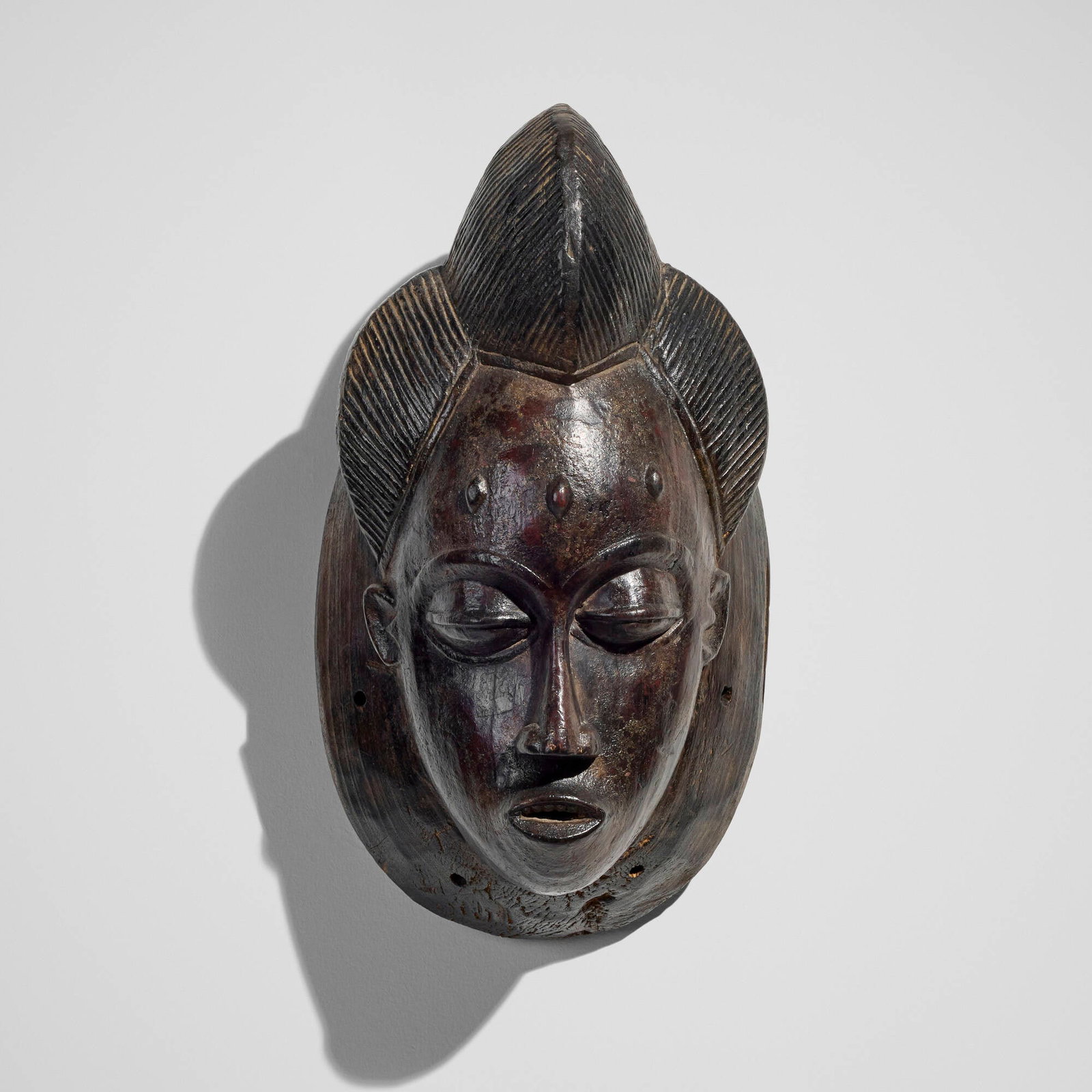 Baule, Mblo portrait mask (1 of 5)