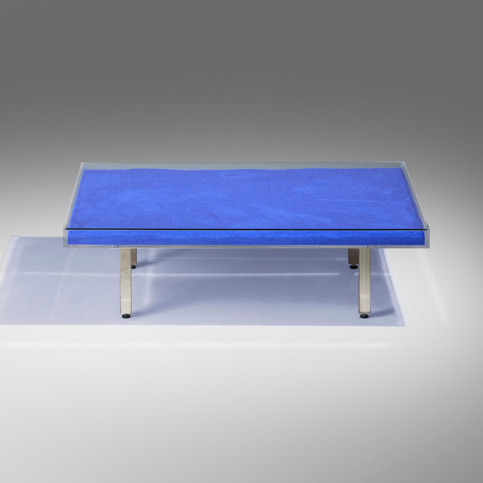 Yves Klein, Table Bleue - 3