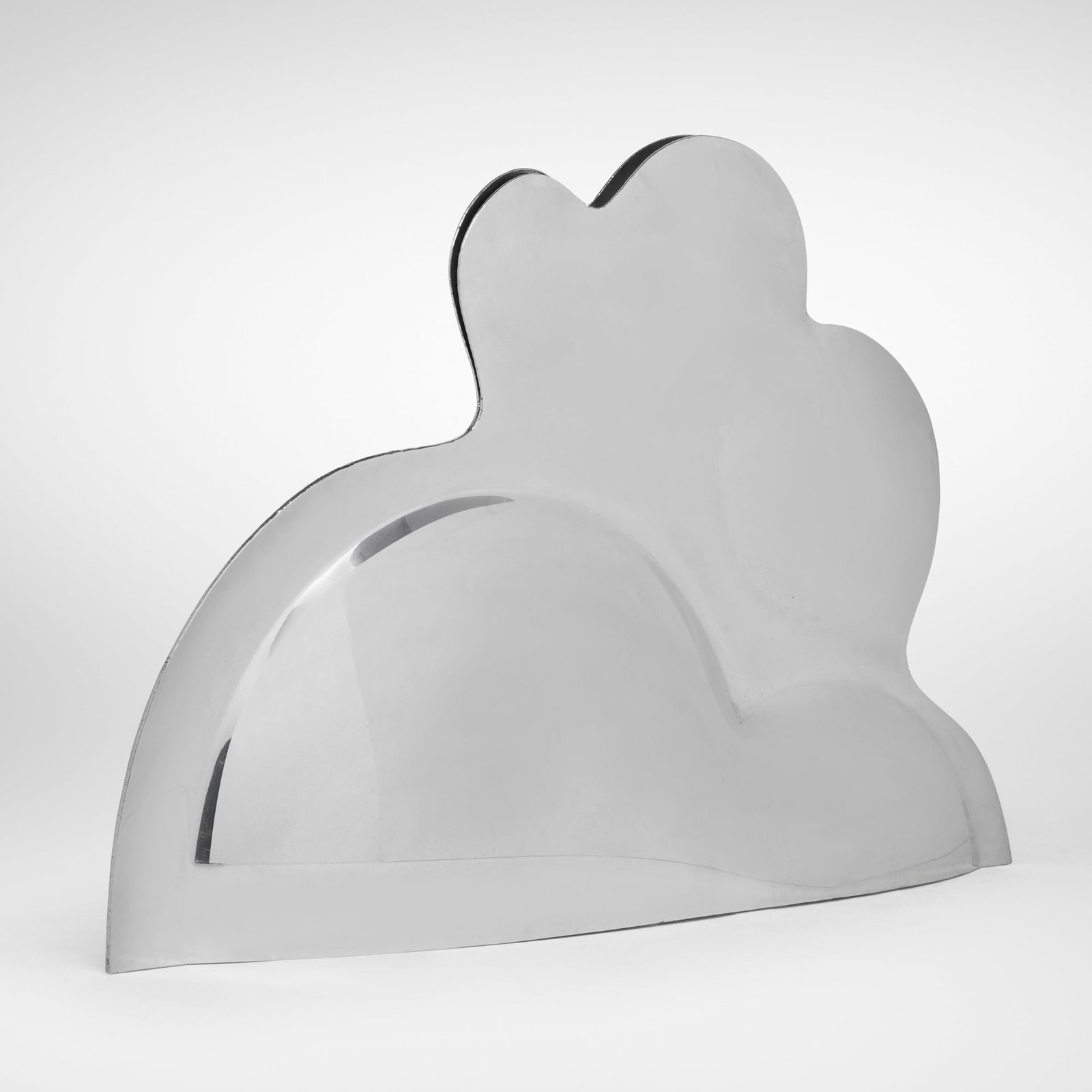 Ron Arad, B.O.O.P. floor vase: Ron Arad B.O.O.P. floor vase The Gallery Mourmans United Kingdom, c. 1999 inflated mirror-polished aluminum 33 h x 53.75 w x 7 d in (84 x 137 x 18 cm) Arad used aluminum blow molding to create a