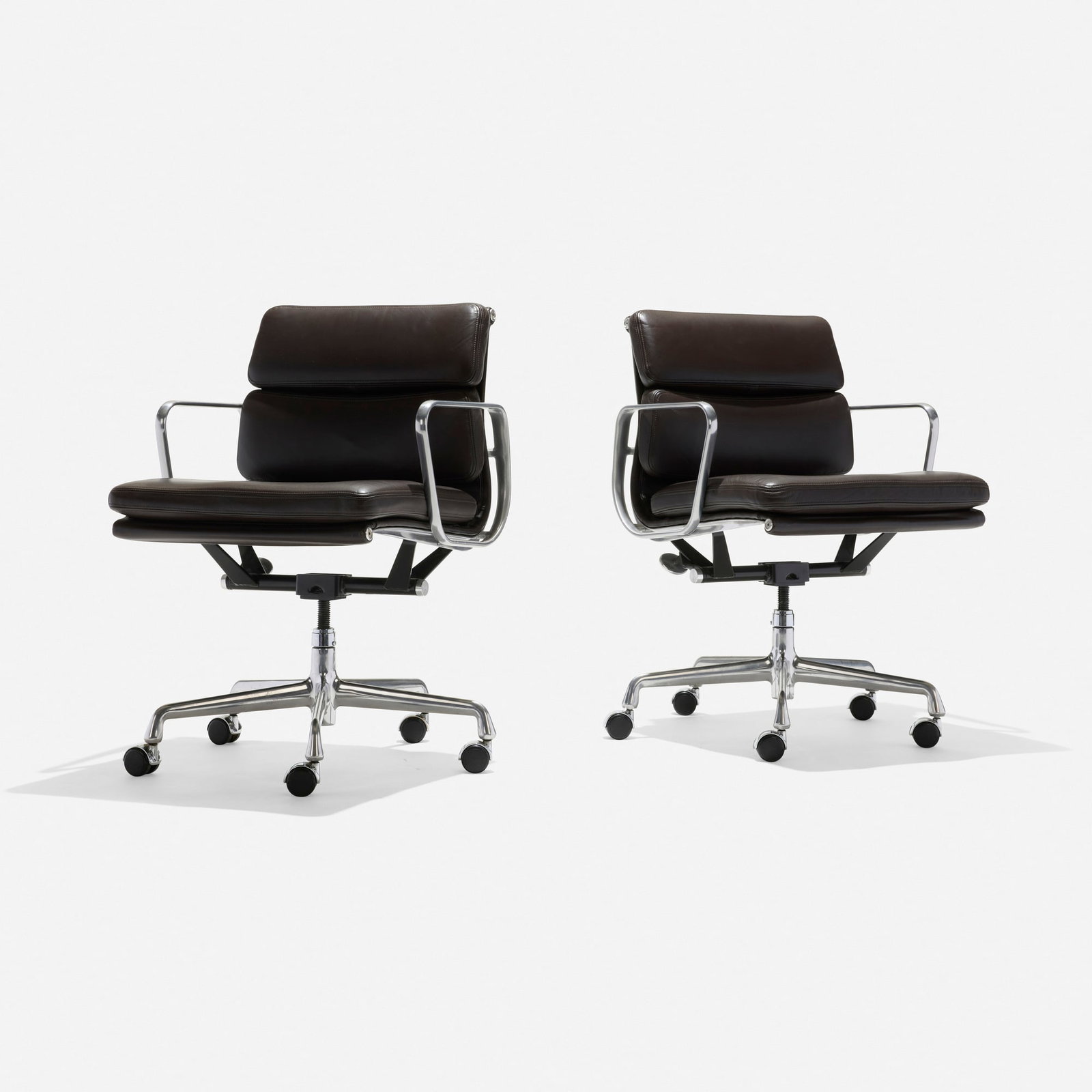 Charles and Ray Eames, Soft Pad Management chairs, pair (1 of 5)