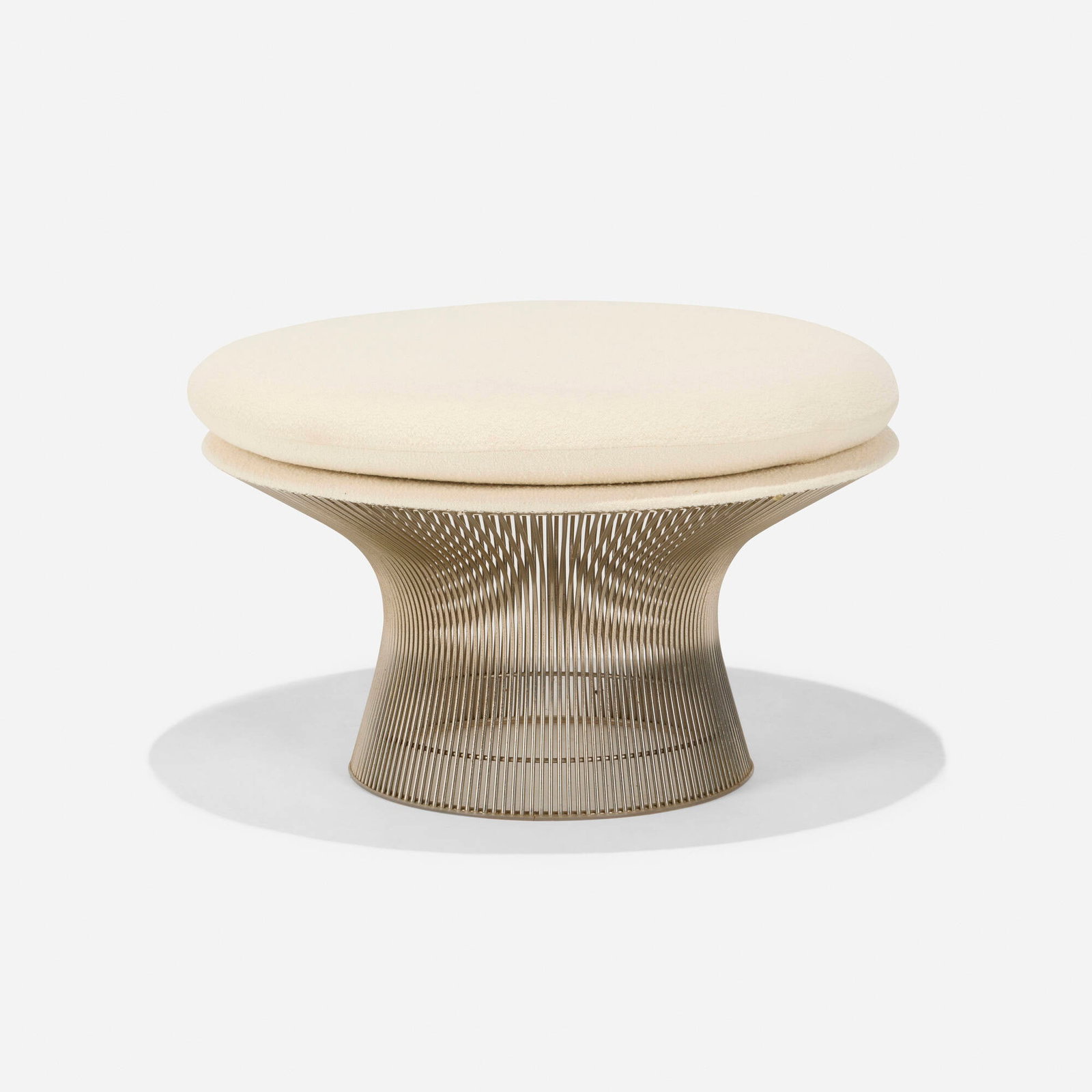 Warren Platner, Ottoman, model 1907: Warren Platner Ottoman, model 1907 Knoll International USA, 1966 / c. 1985 chrome-plated steel, upholstered cushion 18.5 h x 30.5 dia in (47 x 77 cm) Literature: Knoll: A Modernist Universe<