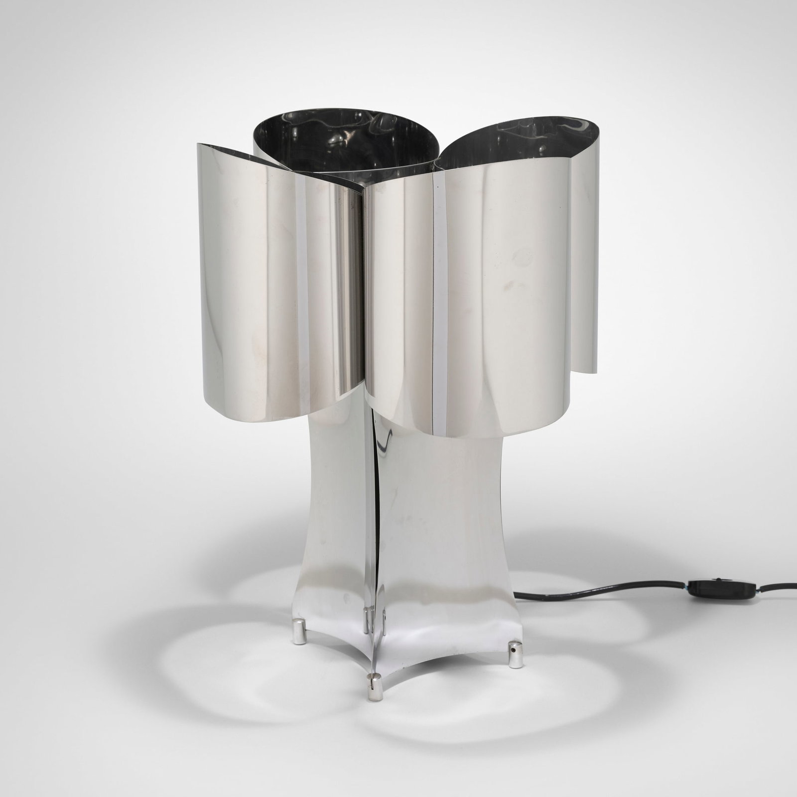 French, Table lamp - 3