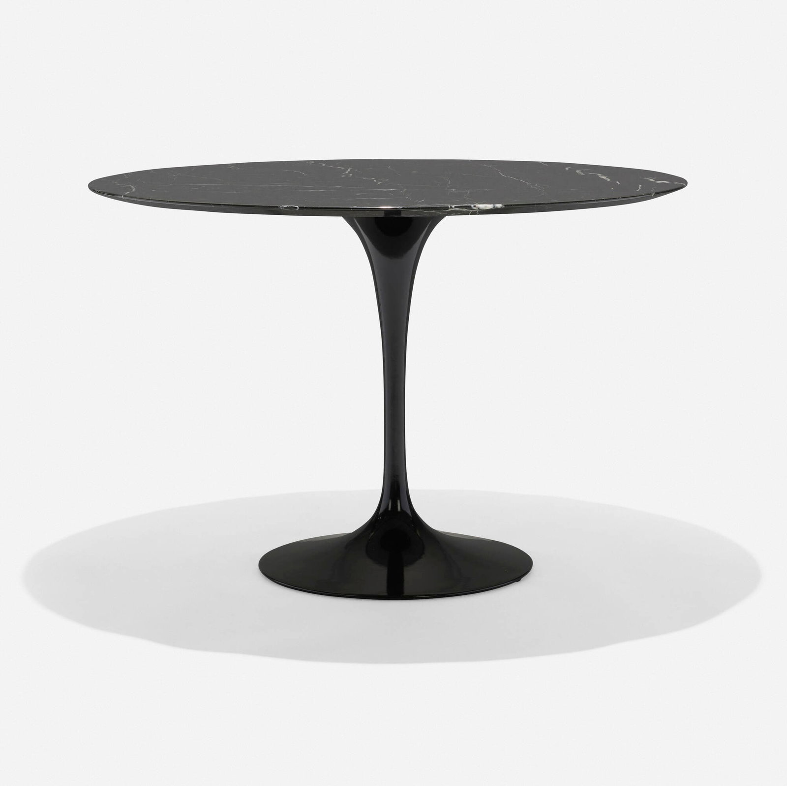 Eero Saarinen, Tulip dining table, model 173M (1 of 4)