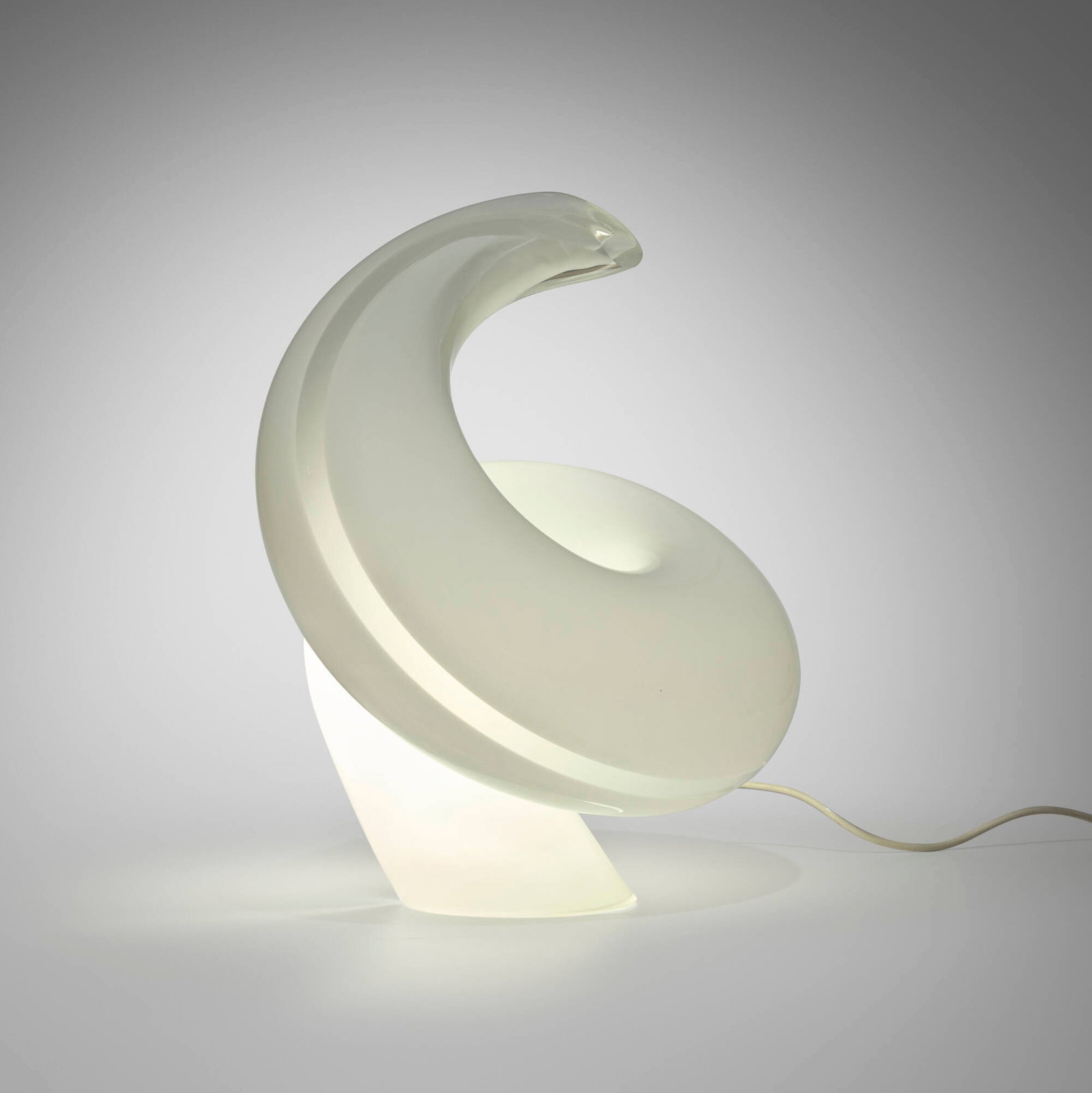 Italian, Table lamp: Italian Table lamp 20th century blown glass 16.5 h x 12 w x 15 d in (42 x 30 x 38 cm) Provenance: Collection of Normand Mainville This work will ship from Chicago, Illinois.