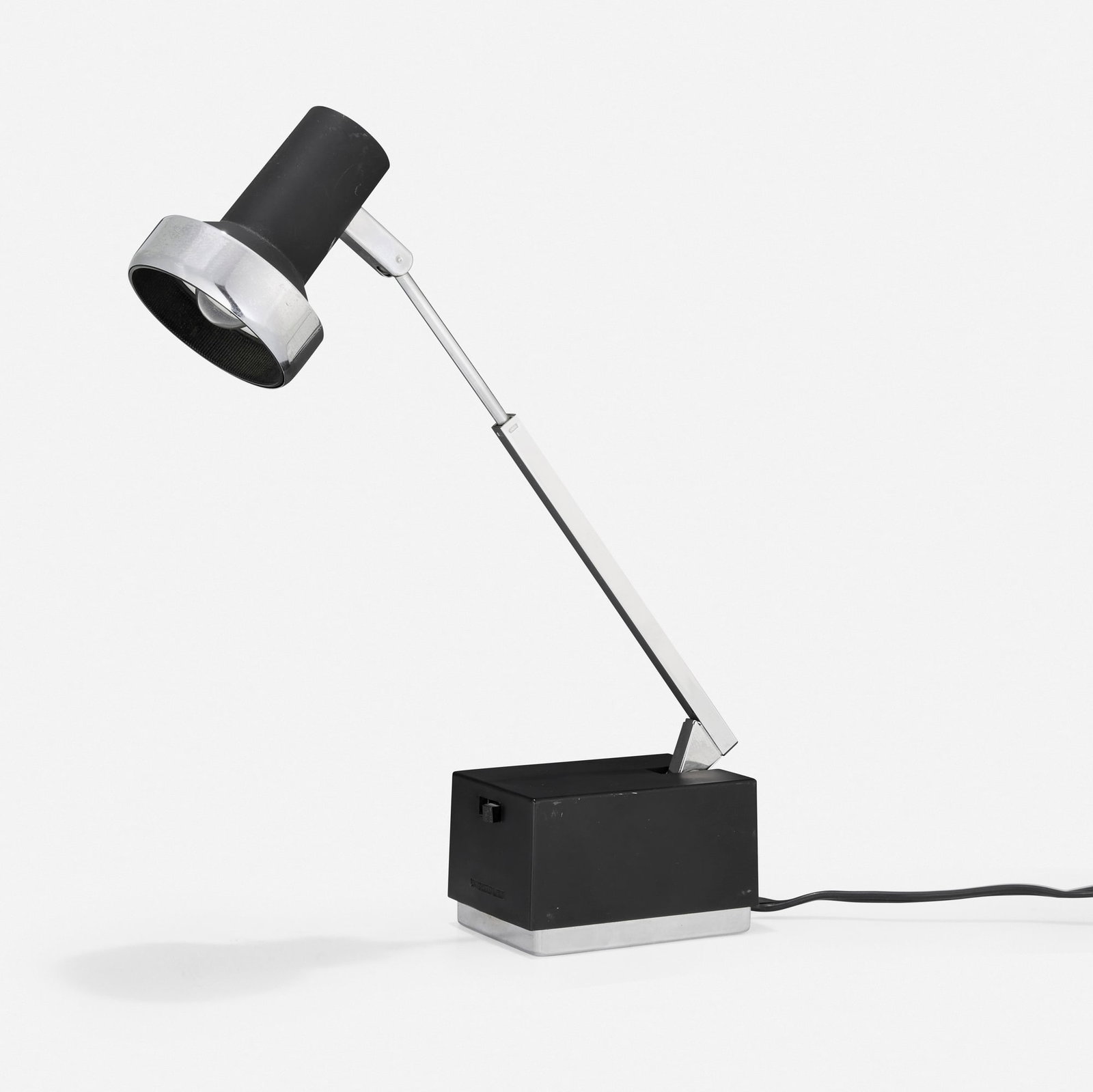 Lightolier, Table lamp, model 8034 (1 of 4)