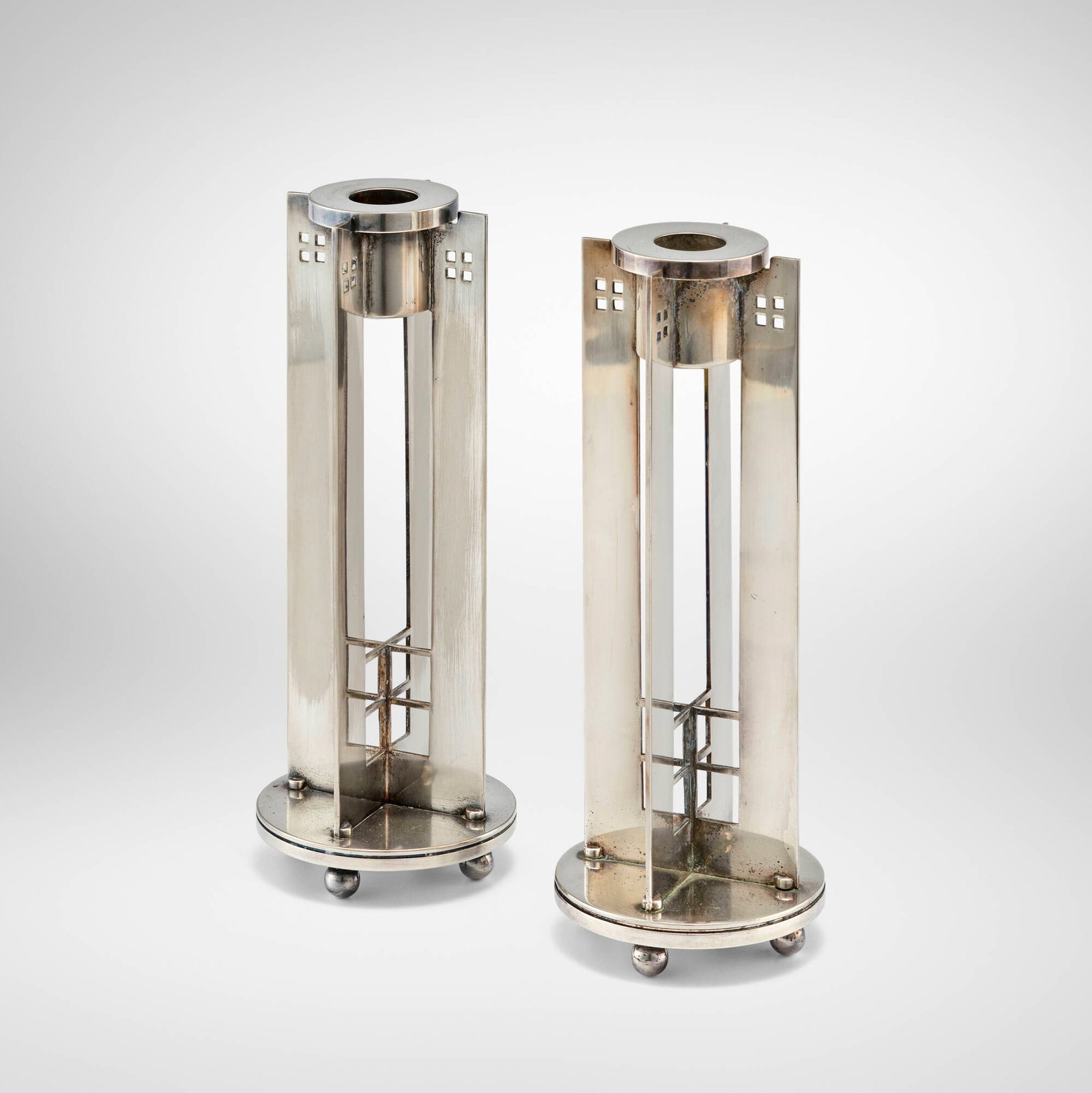 Richard Meier, Candlesticks, pair (1 of 5)