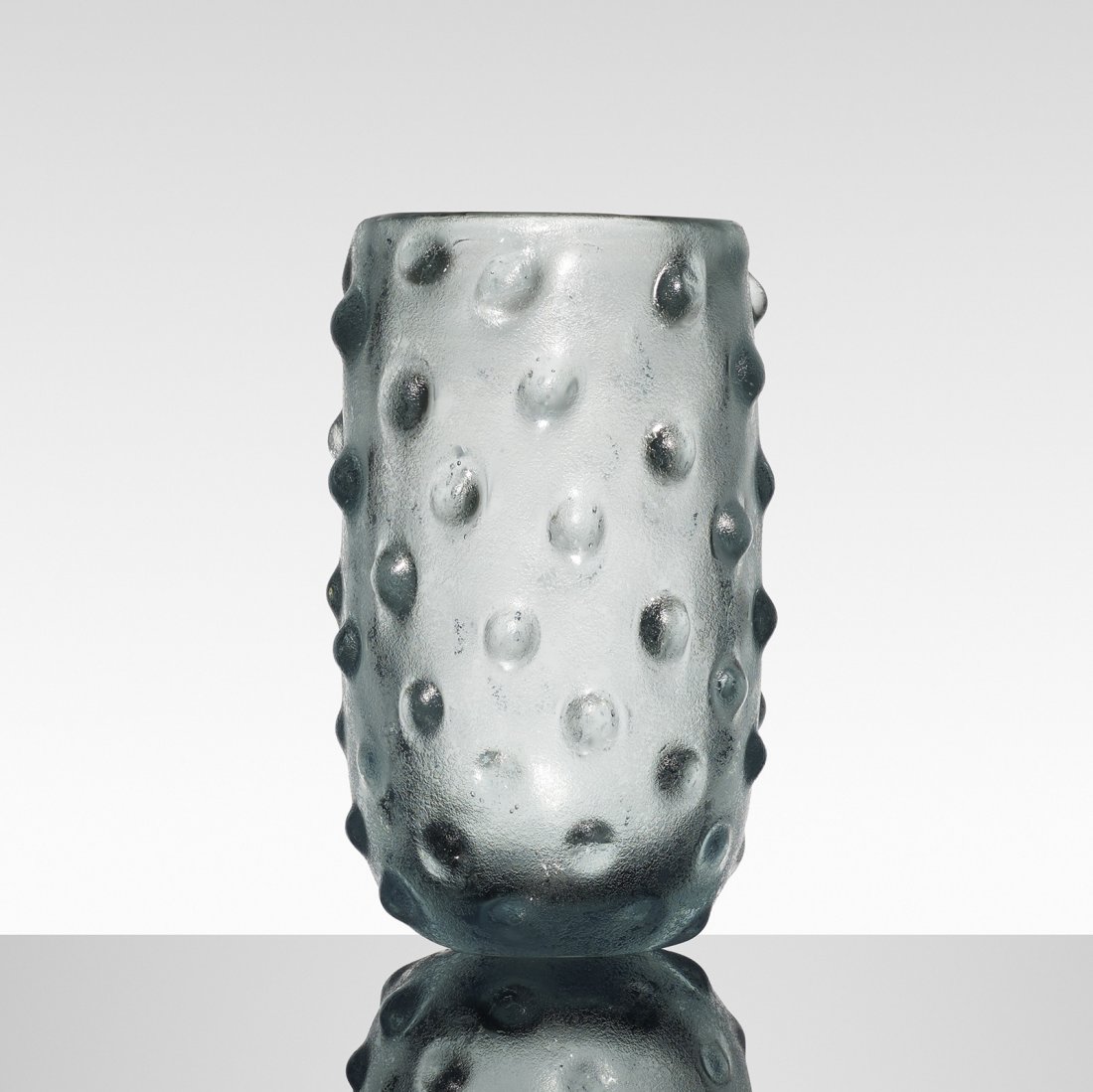 Carlo Scarpa A Bugne vase (1 of 3)