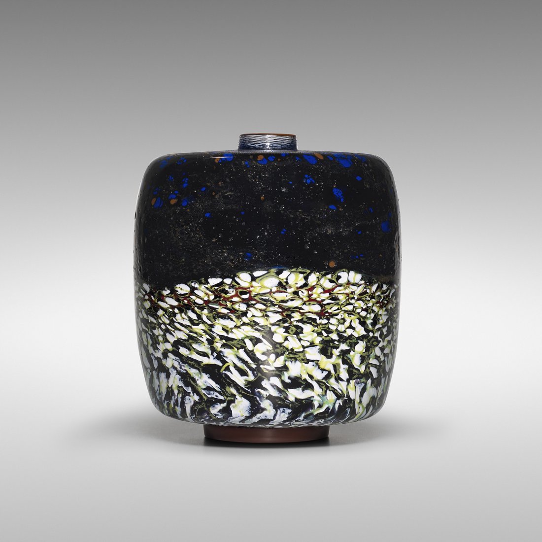 Yoichi Ohira vase (1 of 3)