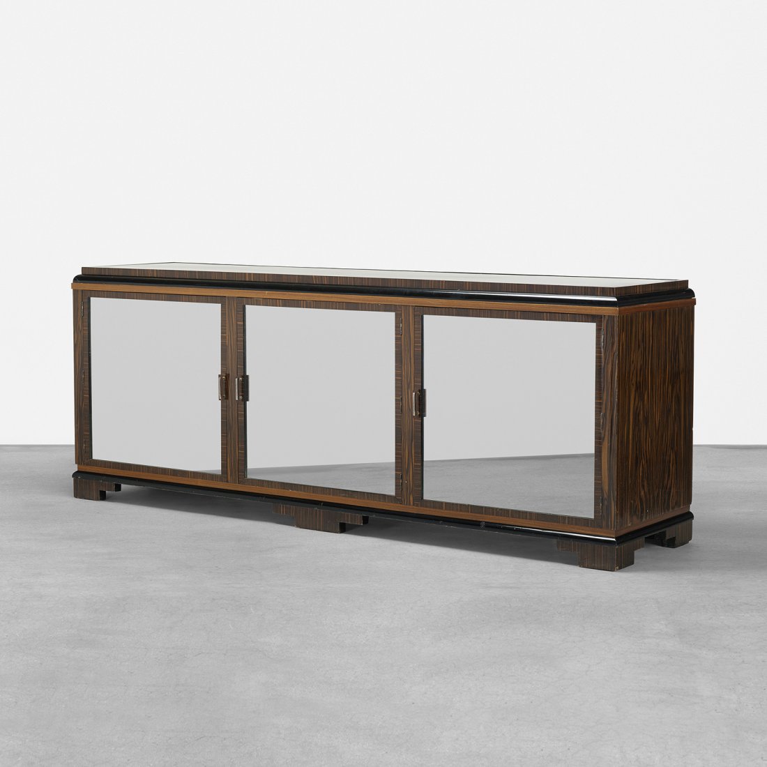 Axel Einar Hjorth cabinet (1 of 3)