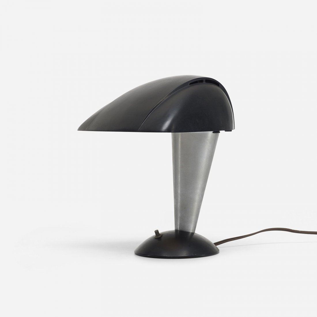 Walter Dorwin Teague Polaroid lamp, model 114 (1 of 3)