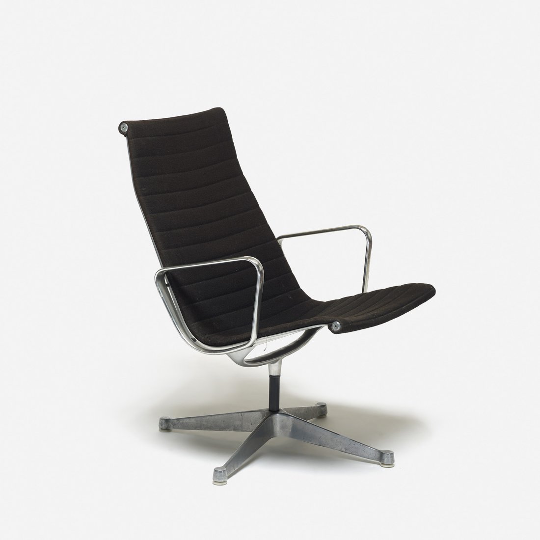 Charles and Ray Eames Aluminum Group lounge chair (1 of 1)