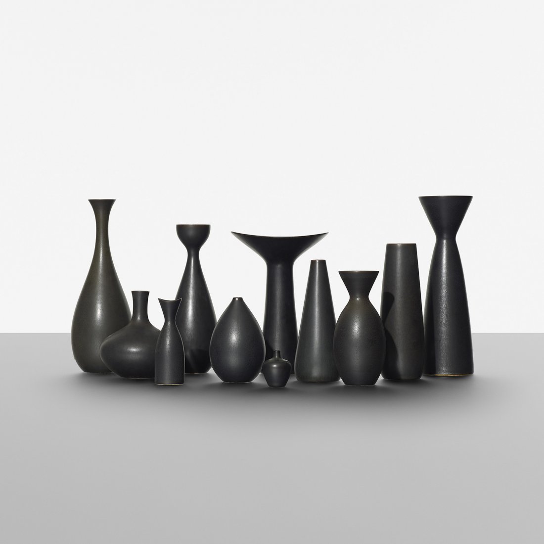 Carl-Harry Stalhane collection of eleven vases (1 of 3)