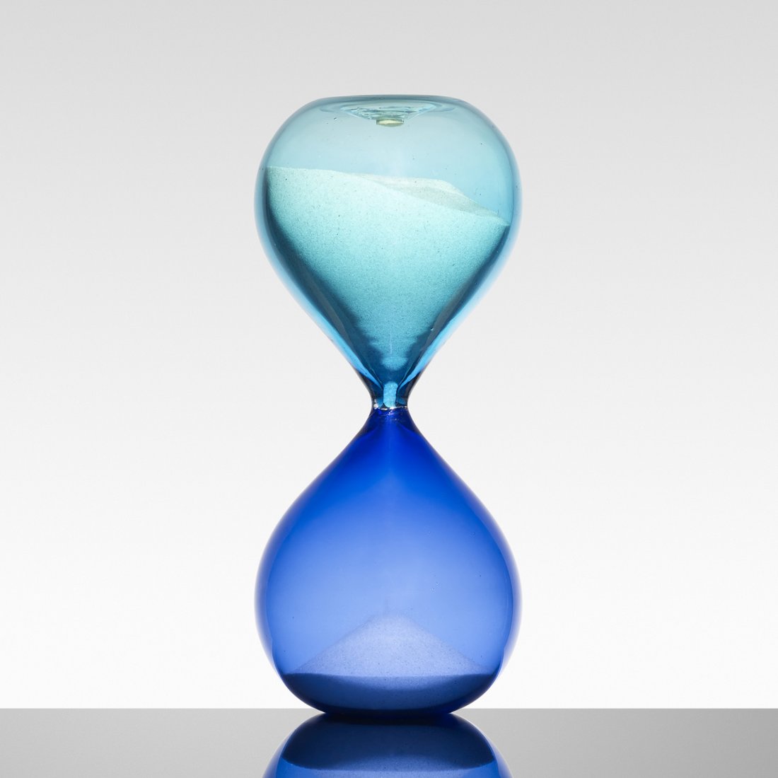 Paolo Venini monumental Clessidre: Paolo Venini monumental Clessidre Venini Italy, c. 1955 glass, sand 5.25 dia x 12 h inches Literature: Venetian Glass: The Nancy Olnick and Giorgio Spanu Collection, Olnick and Spanu, fig. 99