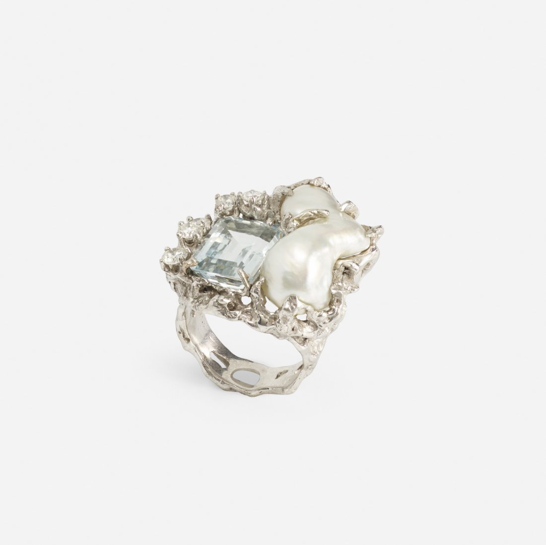 A gold, aquamarine, pearl and diamond ring (1 of 2)