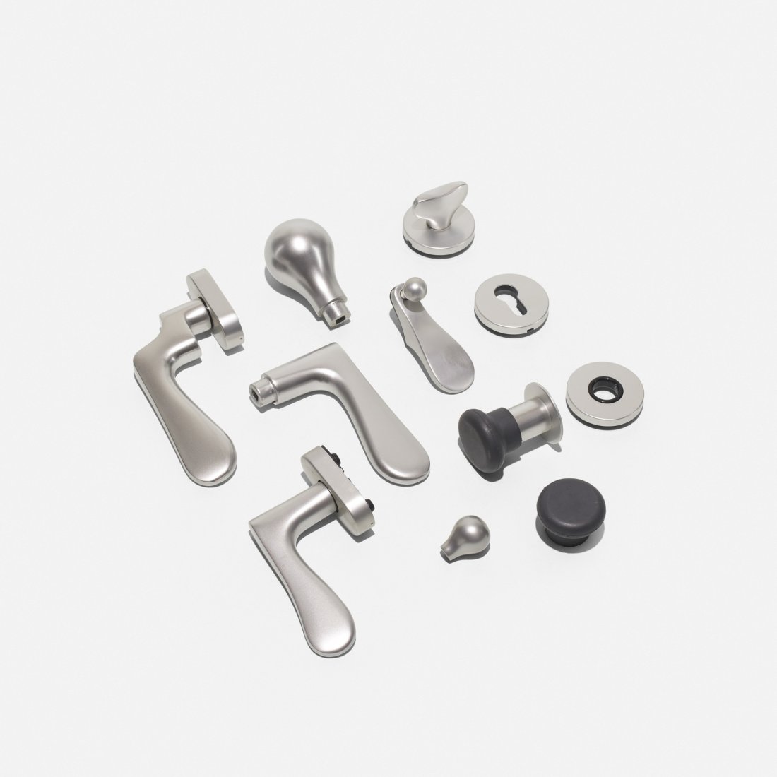 Jasper Morrison, door hardware set: Jasper Morrison door hardware set FSB (Franz Schneider Brakel)United Kingdom, 1990aluminum6 w x 2.75 d x 3.5 h in (15 x 7 x 9 cm) Set includes three door knobs, two door pulls, one coat hoo