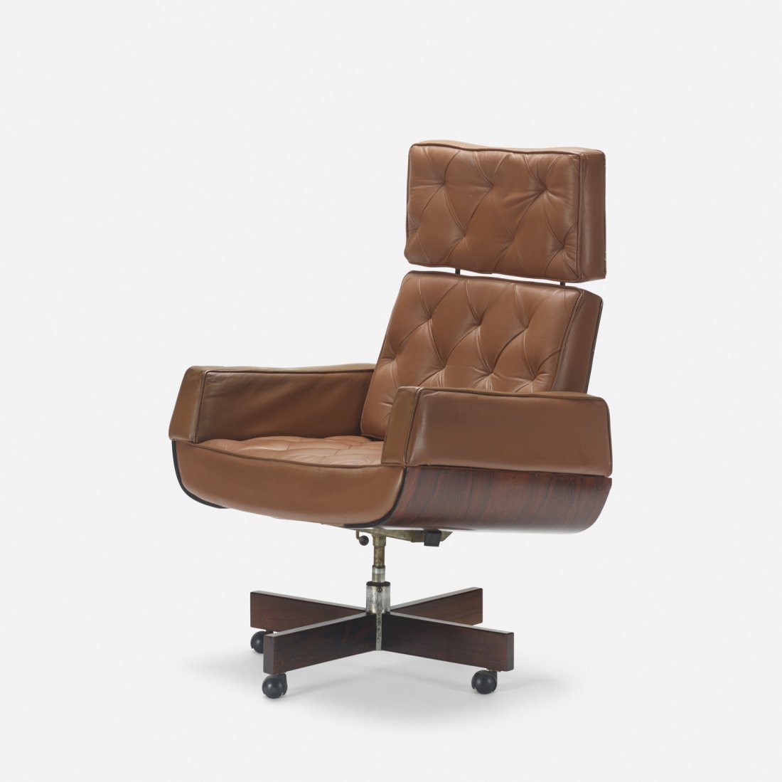 Jorge Zalszupin, Ambassador armchair (1 of 3)