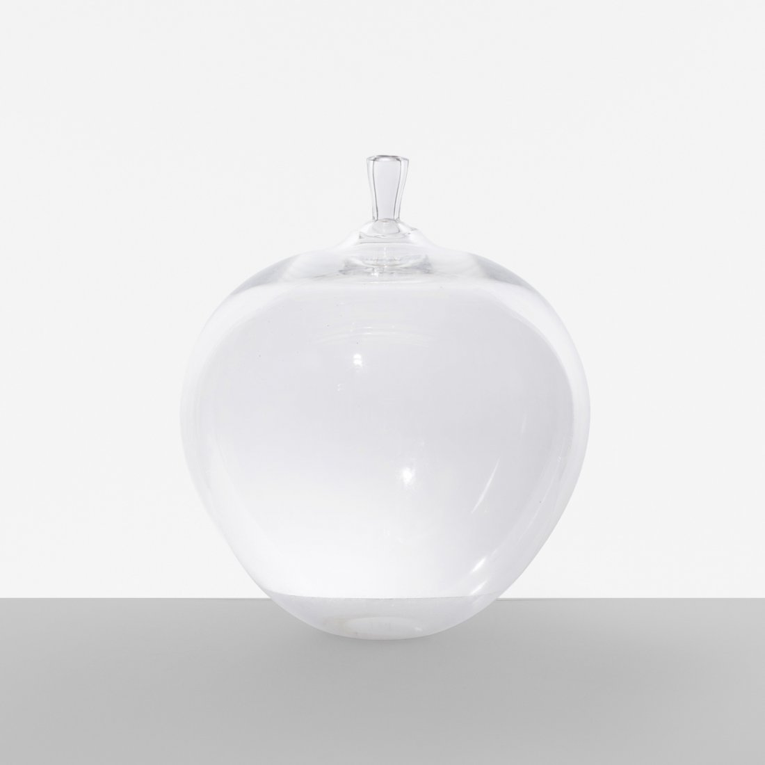 Ingeborg Lundin, Apple vase (1 of 2)