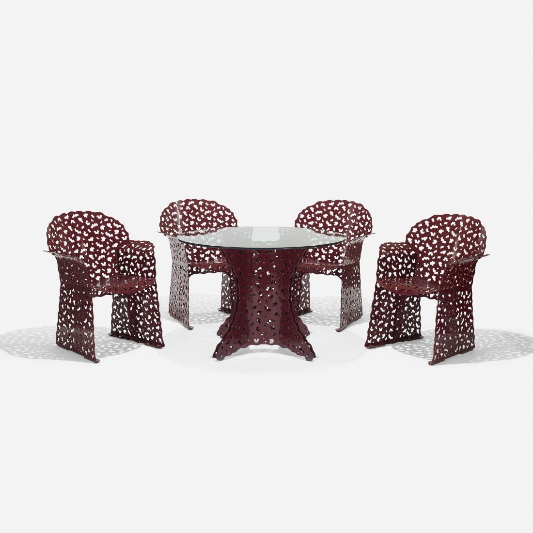 Richard Schultz, Topiary dining suite: Richard Schultz Topiary dining suite Richard Schultz Design, Inc.USA, c. 2007powder-coated aluminum, glass42 dia x 28.5 h in (107 x 72 cm) These works feature a custom color. Suite i