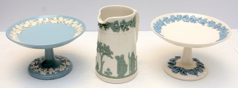 THREE WEDGEWOOD JASPERWARE PCS (1 of 5)