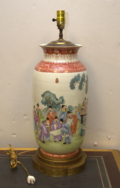 Chinese Hand Painted Porcelain Lamp (1 of 8)