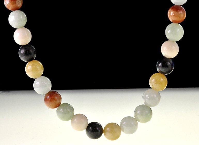 1950's Multicolored Jadeite Jade Bead Necklace (1 of 1)