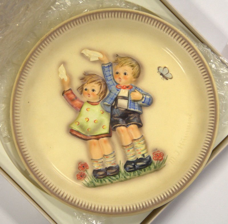 Plateware Goebel M.J. Hummel Anniversary Plate (1 of 3)