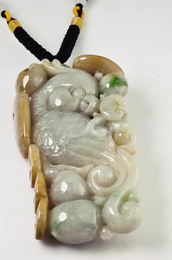 Carved Jade Parrot Pendant (1 of 1)