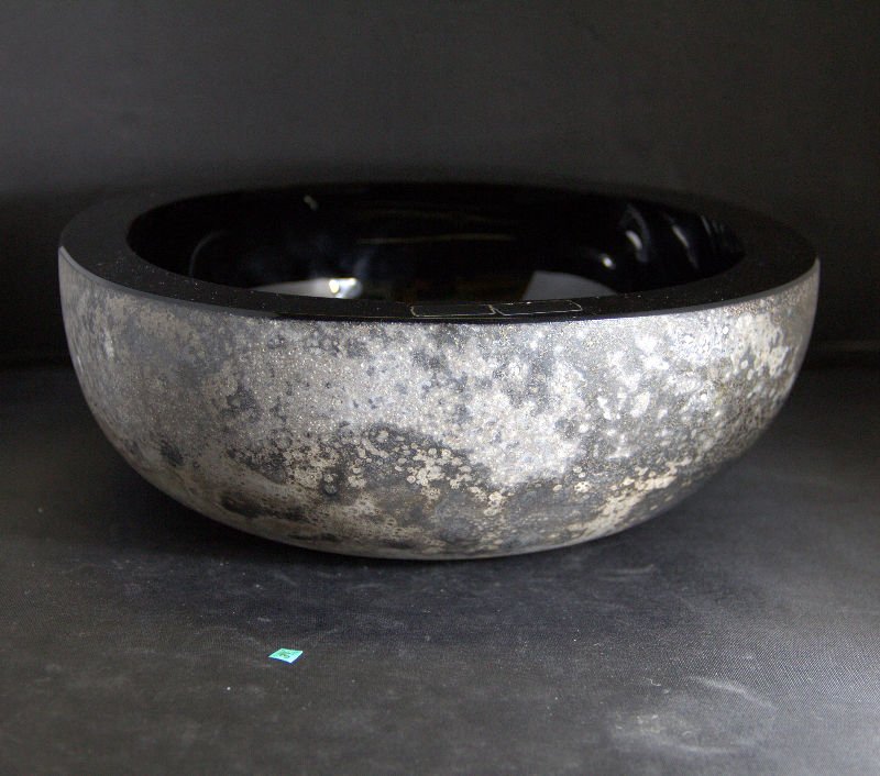 Barbini Murano Oggetti Black Bowl: Barbini Murano Ogetti black crystal bowl. Signed on bottom underneath measures approx 3 1/2" height x 9 3/4" diamter