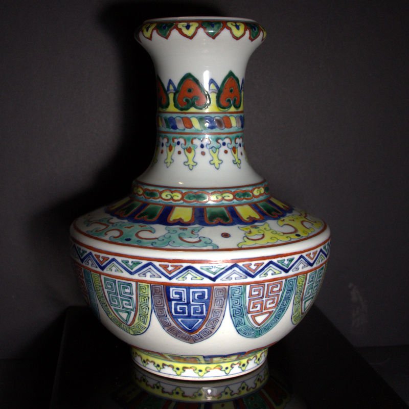 CHINESE QIANLONG ENAMELED PORCELAIN WIDE VASE (1 of 5)