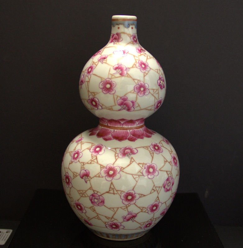 CHINESE QIANLONG PINK ENAMELED FLORAL DOUBLE GOURD HULU (1 of 3)
