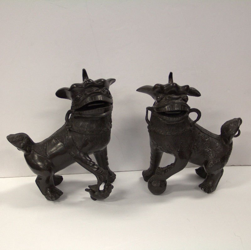 PAIR OF 15" TALL CHINESE BRONZE FOO LION SCULPTURES (1 of 3)