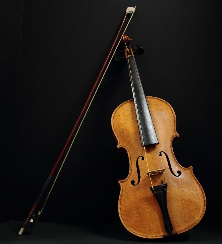 After Antonius Stradivarius Handmade Violin (1 of 4)