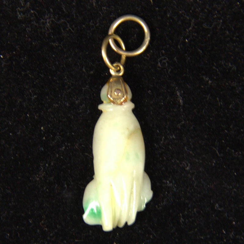 1950's 18k jadeite jade pendant (1 of 2)