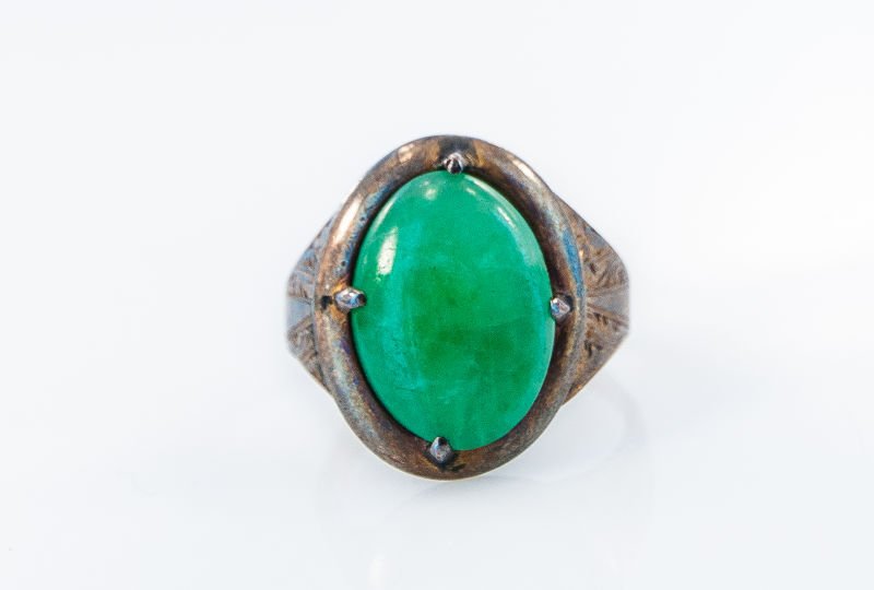 Victorian yellow gold and jadeite jade ring (1 of 2)